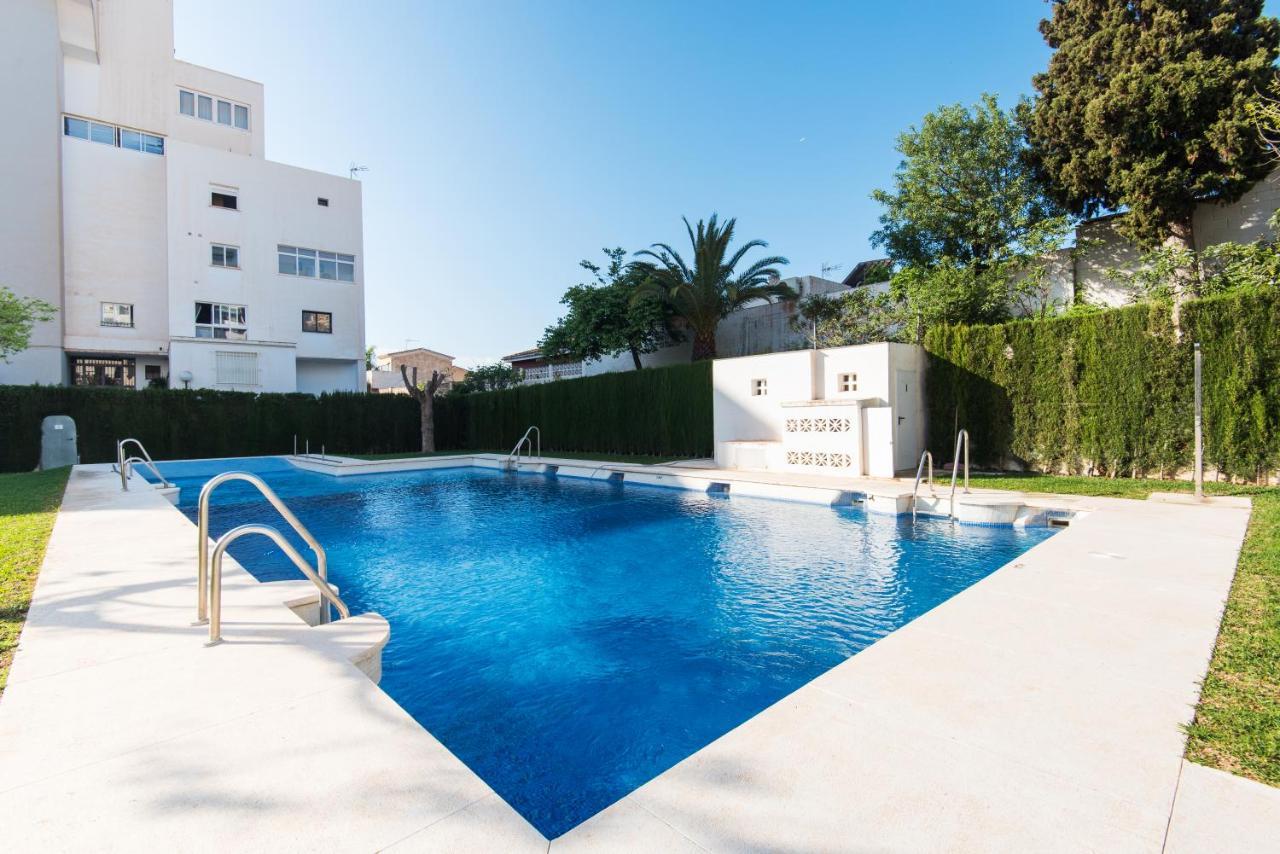 Pets Friendly Apartment, Next To The Marina And Arroyo De La Miel Benalmadena Exterior photo