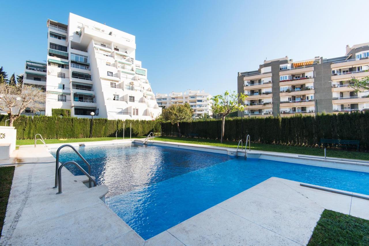 Pets Friendly Apartment, Next To The Marina And Arroyo De La Miel Benalmadena Exterior photo